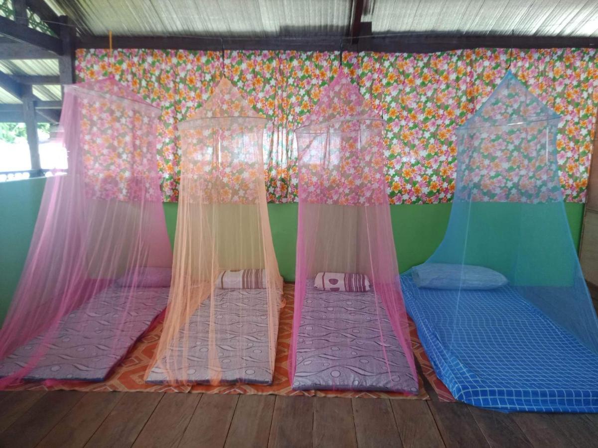 Roca'S Homestay Backpackers Chalet Batuan Exterior photo