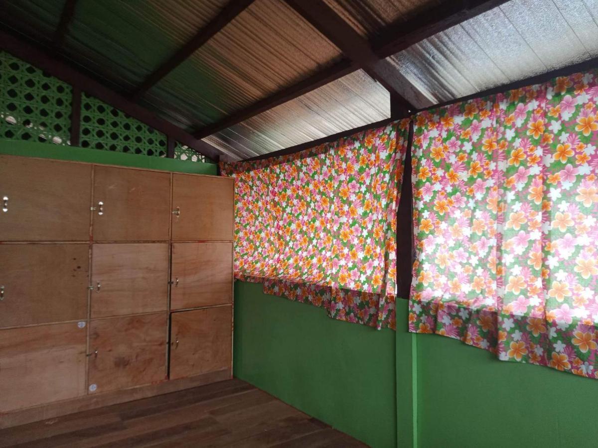 Roca'S Homestay Backpackers Chalet Batuan Exterior photo